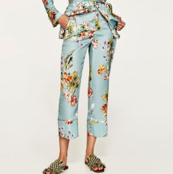 Nwt Zara Sky Blue Floral Satin Pajama 